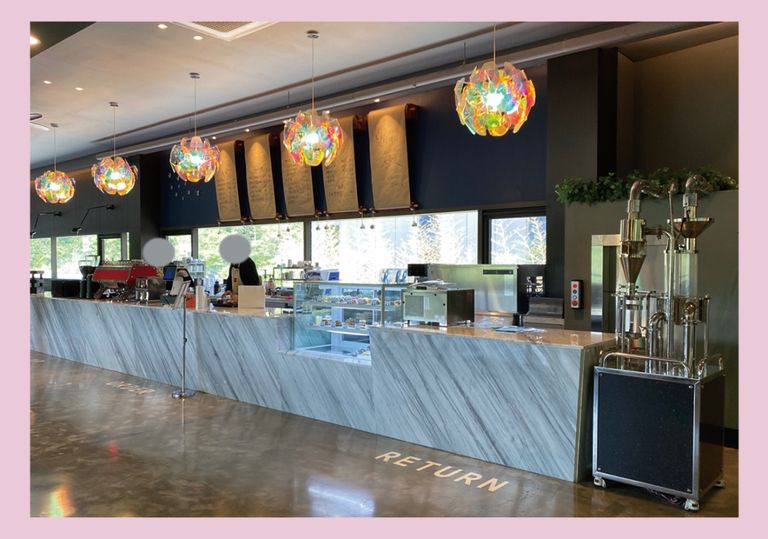 CAFE DOOZY 제과쇼케이스 설치현장